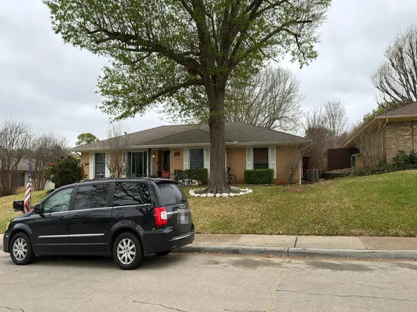 1308 Juniper Ln, Lewisville, TX 75077