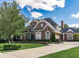 46075 White Pines Dr, Novi, MI 48374