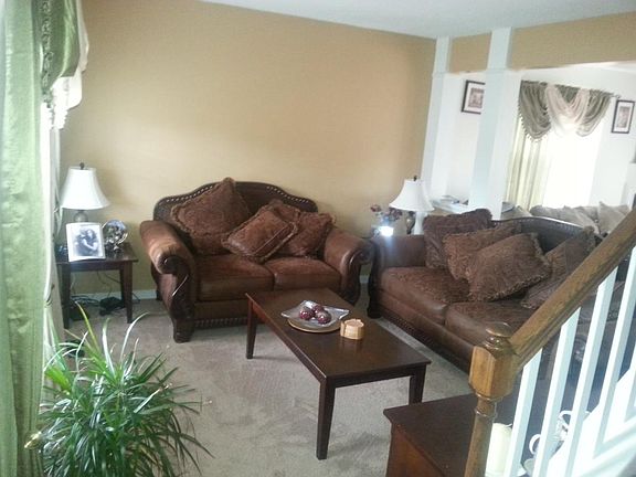 2nd image of 2924 Appleford Dr
