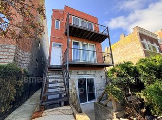 2731 W Congress Pkwy #2, Chicago, IL 60612