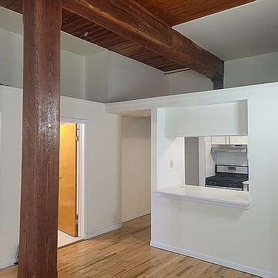 4th image of 93 Underhill Ave APT 1B