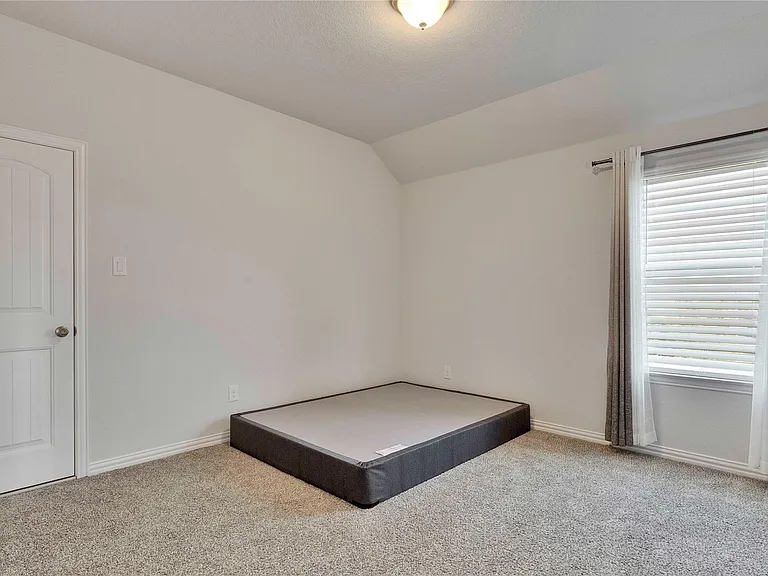 124 Leadtree Loop — Photo 14