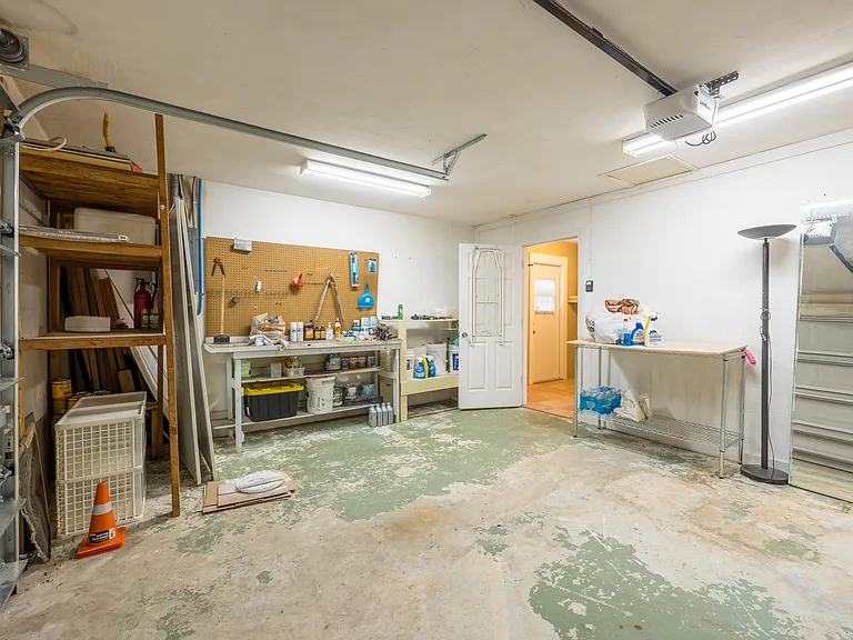 16 Lake Shore Dr — Photo 7