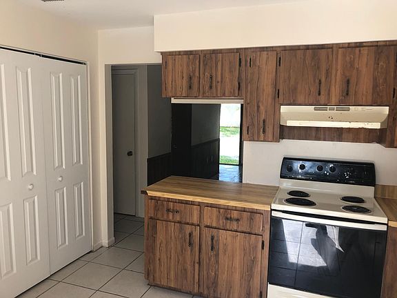 Kitchen, Pantry, Pass-Through