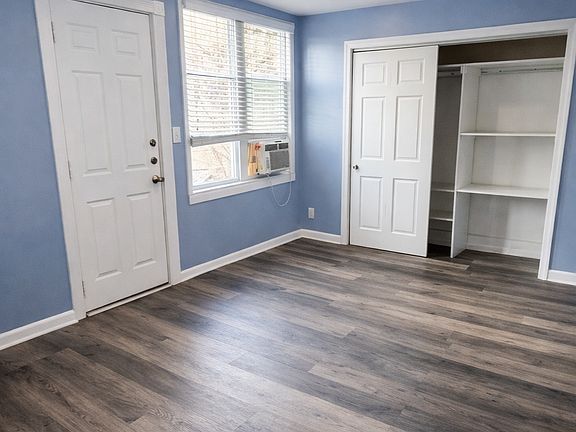 2nd image of 637 Newark Ave #2R