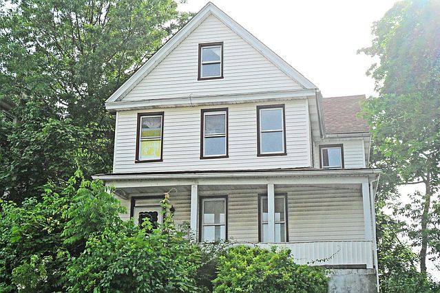 1st image of 144 Orawaupum St