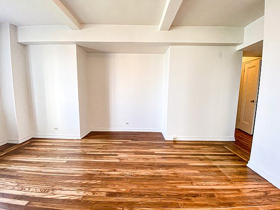 3rd image of 5 Tudor City Pl APT 627