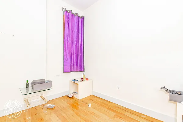 Rented by MySpaceNYC | media 7