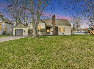 220 Fairview Ave, Canfield, OH 44406