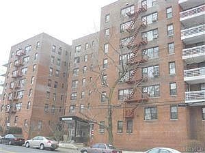 2nd image of 11 Bronx River Rd APT 3K