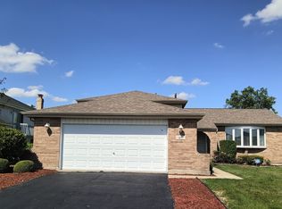 410 Highland Rd, Matteson, IL 60443