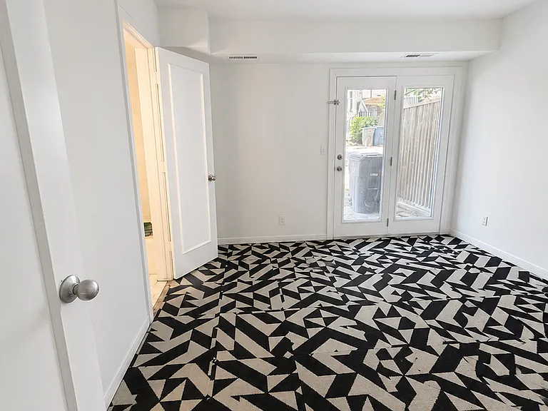767 W 13th St #3 — Photo 5