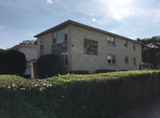 2060 Parkside Dr APT 2, Park Ridge, IL 60068