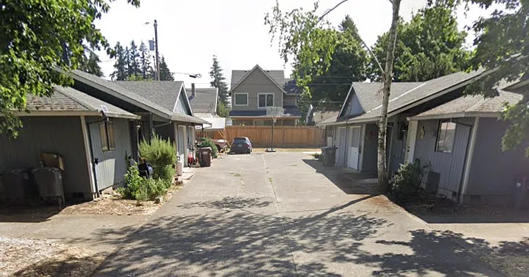 Duplex area