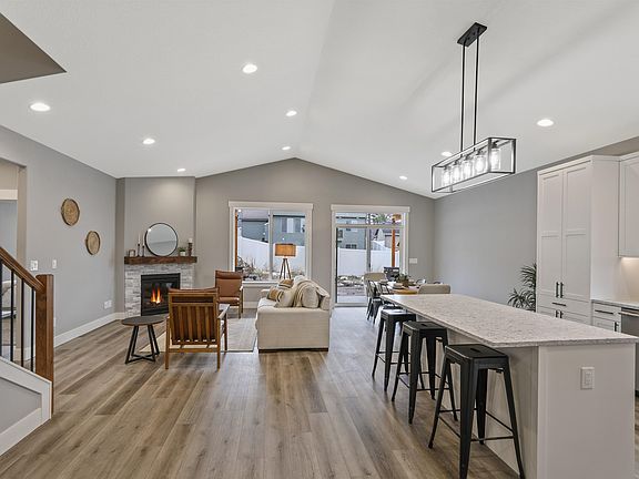 3rd image of 2617 S Vera Crest Dr