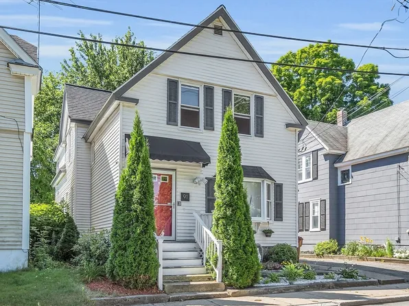91 Weed St, Lowell, MA 01852