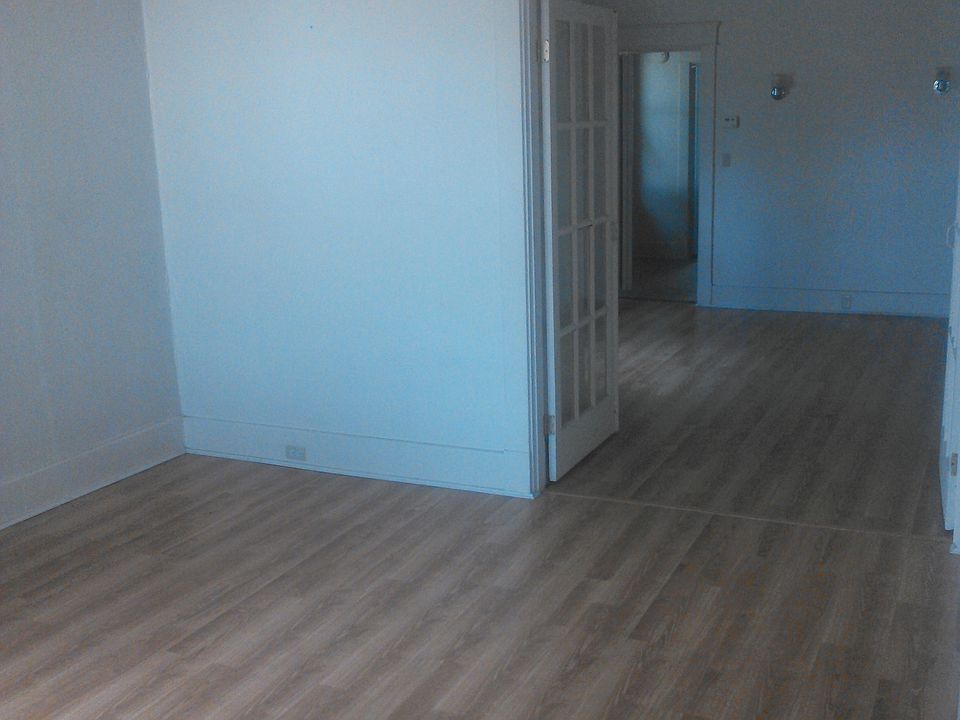 1st image of 115 S State St #1