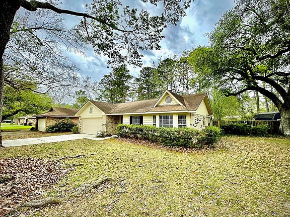2nd image of 512 Red Oak Dr