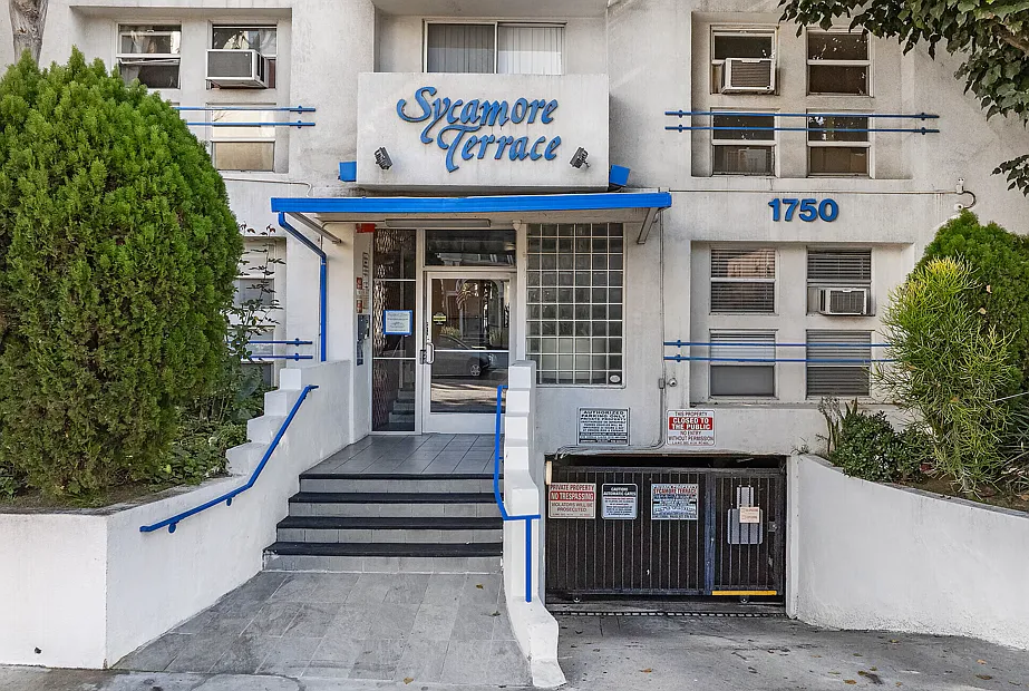 Sycamore Terrace — Photo 4