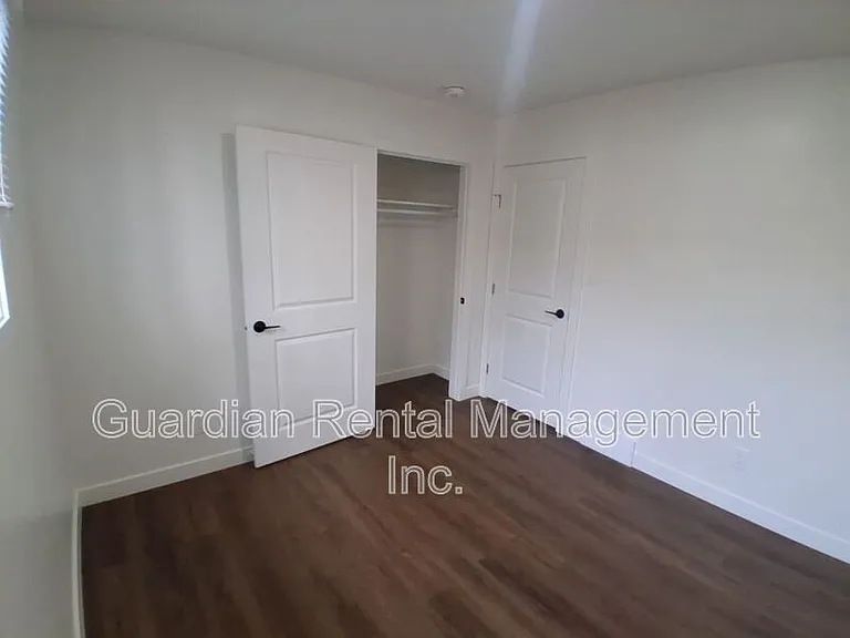 577 Syndicate Ave S — Photo 8