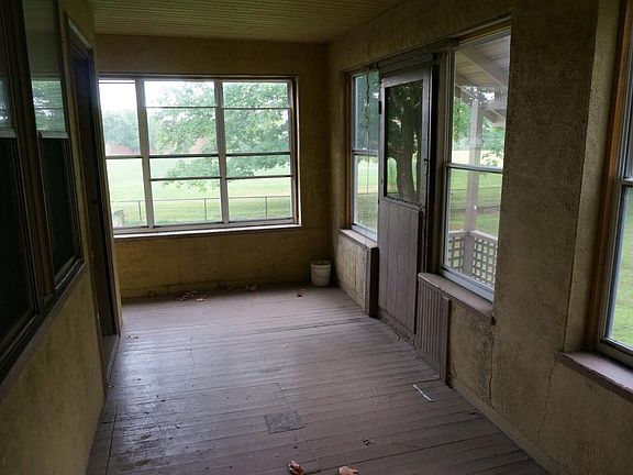 Private 3 Season Porch