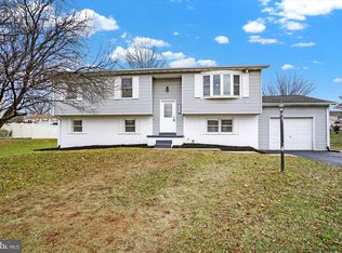 2452 Onyx Rd, York, PA 17408