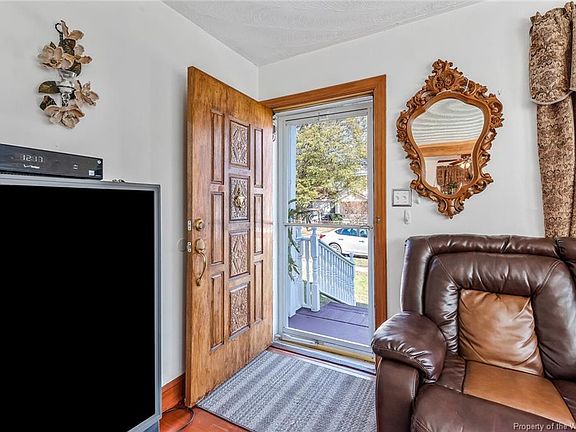 4th image of 25 W Hygeia Ave