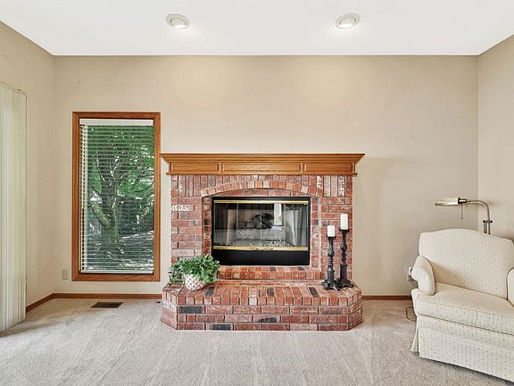 5th image of 9626 E Clubhouse Ct