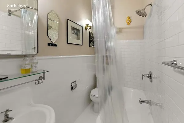 Rented by Sotheby's International Realty | media 8