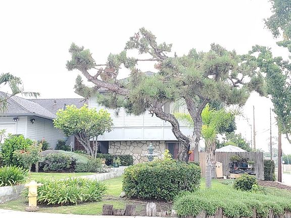 2nd image of 700 Katherine Dr