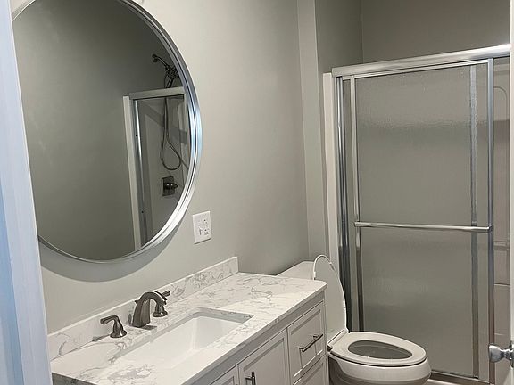 5th image of 932 Wyoming Ave APT 1