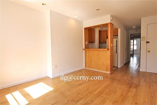 Rented by City Connections Realty | media 19