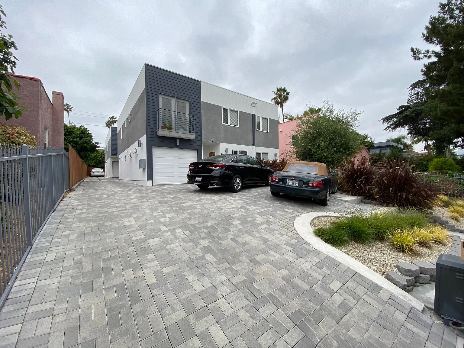 3 bed, 2.5 bath, 1380 sqft, $3,695 — Photo 2