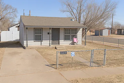 3202 Baylor St Photo 1