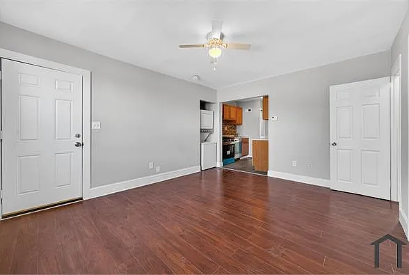 1235 Penn St NE #2 — Photo 11