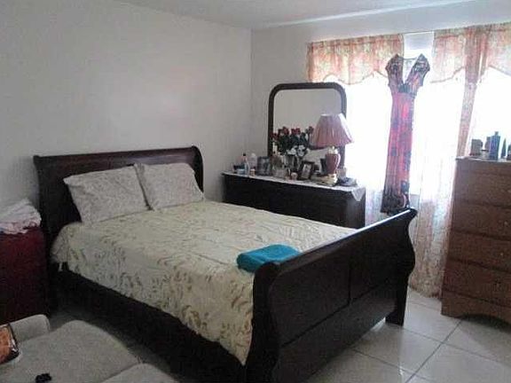 5th image of 631 NW 177th St APT 210