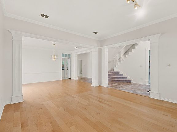 4th image of 2301 Maryanne Ln