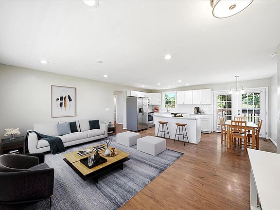 4th image of 123 Monaview Cir
