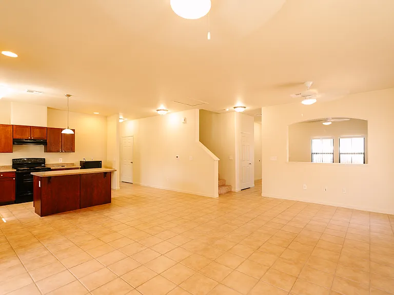 Soaring Heights Davis Monthan Air Force Base Housing — Photo 10