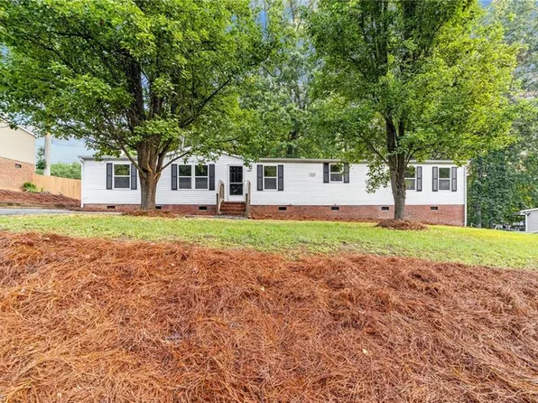 4695 Iron Weed Dr, Mc Leansville, NC 27301