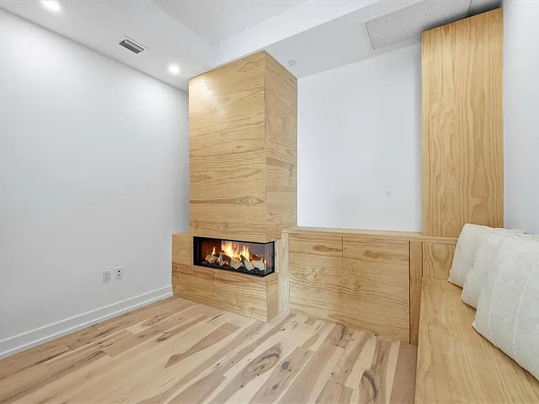 111 S Pineapple Ave #1103 — Photo 35