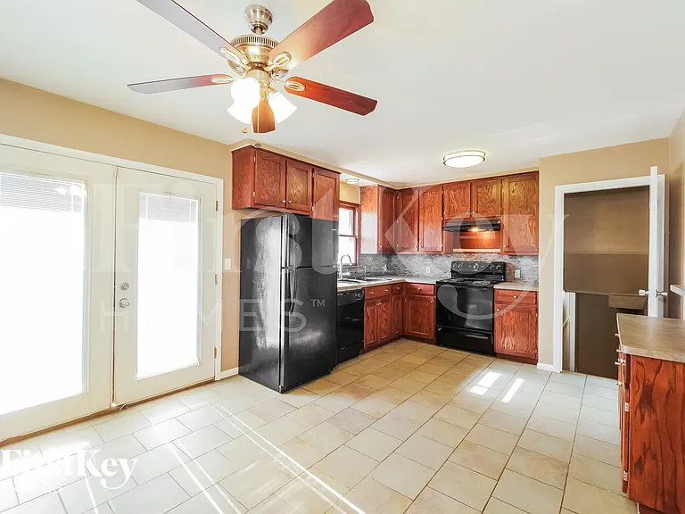 4837 Overton Ave — Photo 5