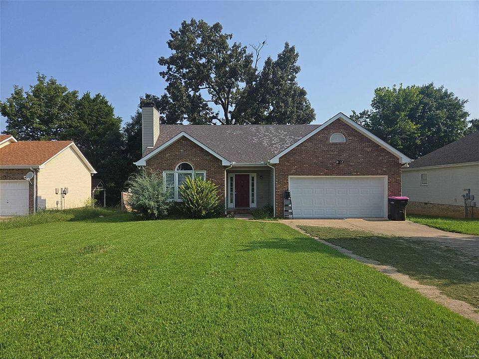 1st image of 415 Cyprus Ct
