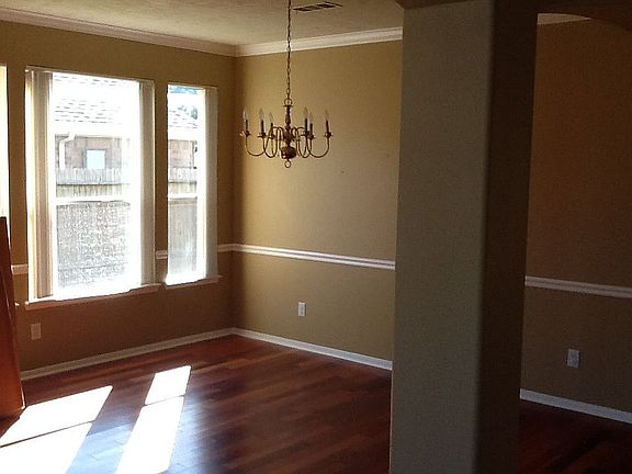 formal dining room 