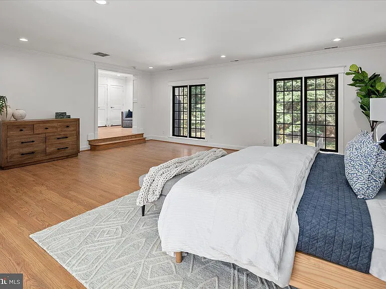10816 Barn Wood Ln — Photo 33