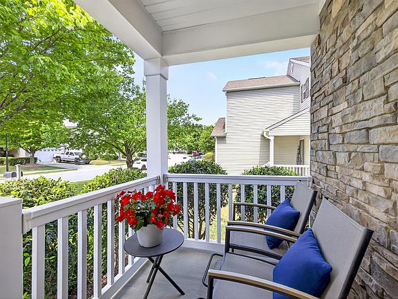 3rd image of 2441 Ferdinand Dr