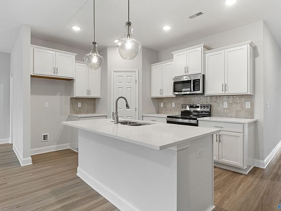 4th image of 164 River Pointe Dr