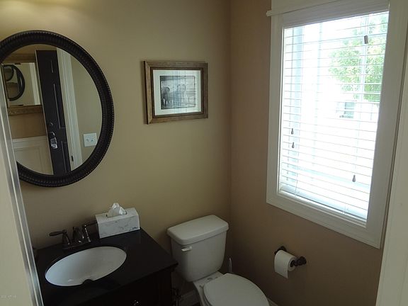 5th image of 2227 B Sweet Bay Dr