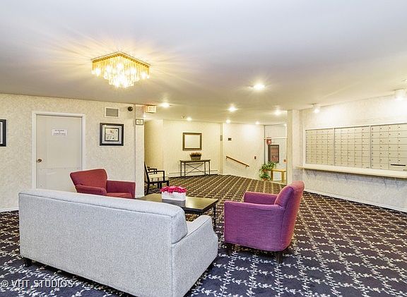 2nd image of 245 S Park Ln Unit 303