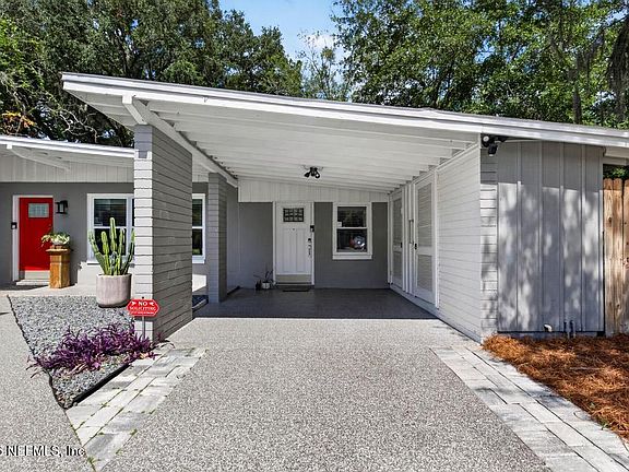 4th image of 1215 LE BRUN Drive